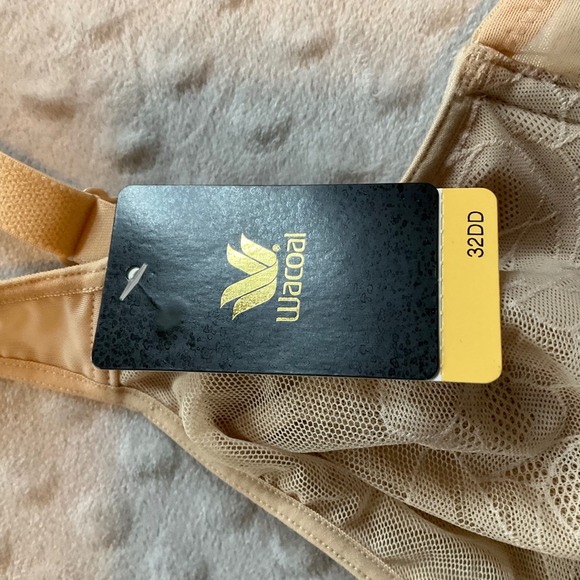 Wacoal 32DD Beige Full Figure Lace Trim Full Coverage Bra New With Tags - Picture 2 of 4